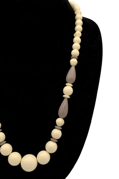 1970s Cream and Grey Bead Necklace