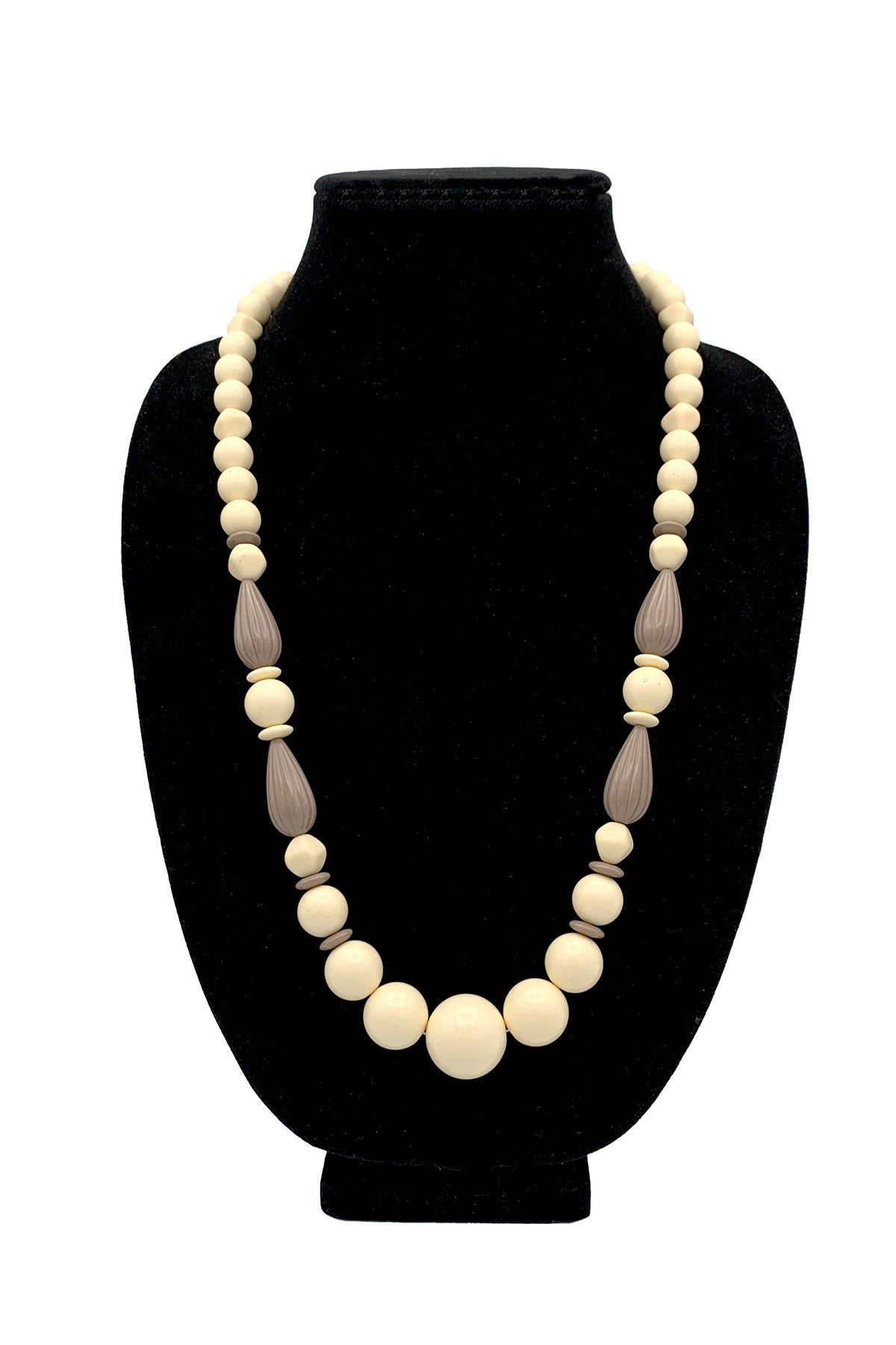 1970s Cream and Grey Bead Necklace
