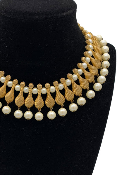1960s Gold and Pearl Teardrop Choker