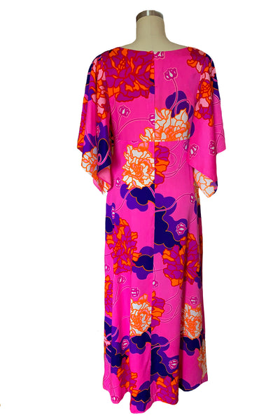 1970s Fucsia Floral Flutter Sleeve Maxi Dress